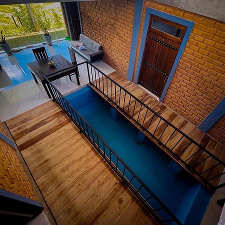 The Lotus Villa Сигирия Екстериор снимка